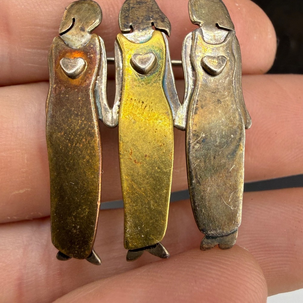 Vintage Far Fetched Brooch Mixed Metal Sisters Friends Heart Signed Gold